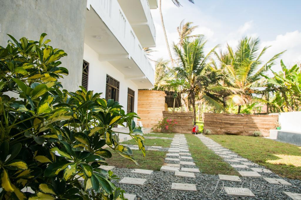 Отель Cheeky Monkey Surf Camp Велигама Экстерьер фото